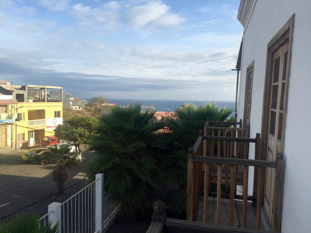 Hôtel Casa Beiramar à São Filipe Extérieur photo