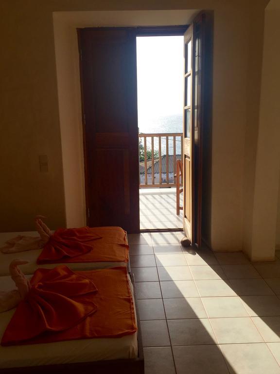 Hôtel Casa Beiramar à São Filipe Extérieur photo