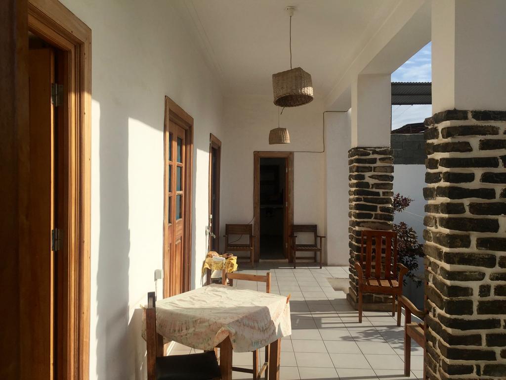 Hôtel Casa Beiramar à São Filipe Extérieur photo